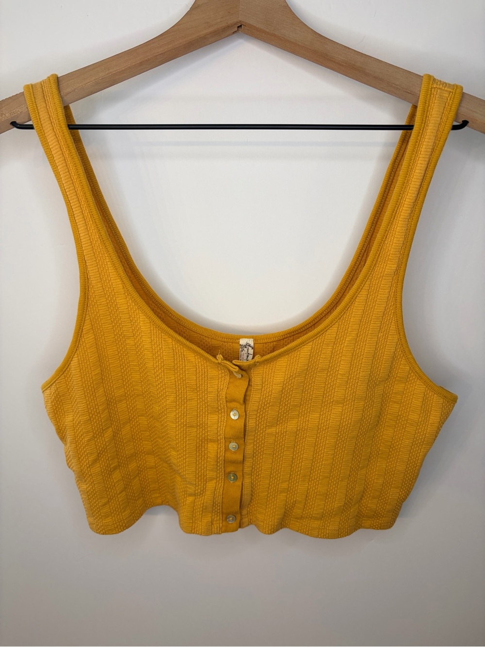 Free People Intimately Women’s Gold Button Front Cropped Tank Top, Size Large